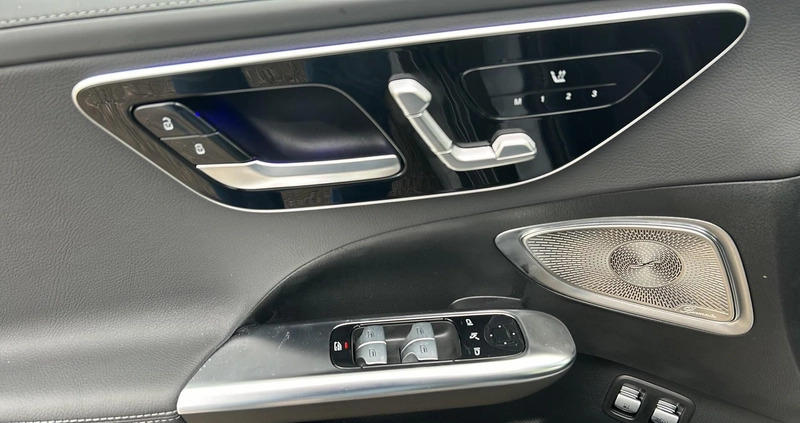 Mercedes-Benz Klasa C cena 293399 przebieg: 5, rok produkcji 2023 z Piaseczno małe 137